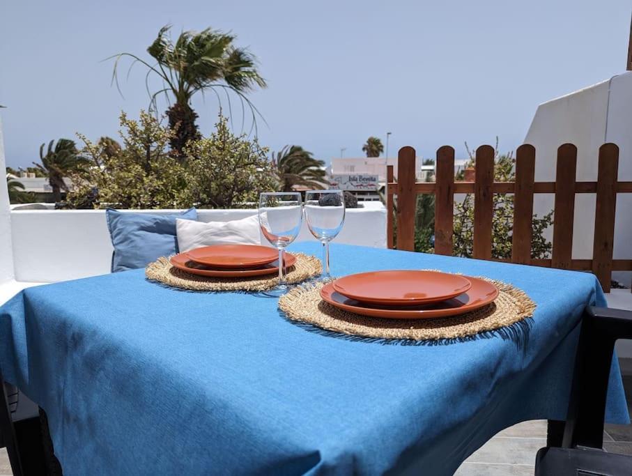 Charming Flat In Los Molinos With Terrace & Pools, Near Playa Bastian Costa Teguise Exteriör bild